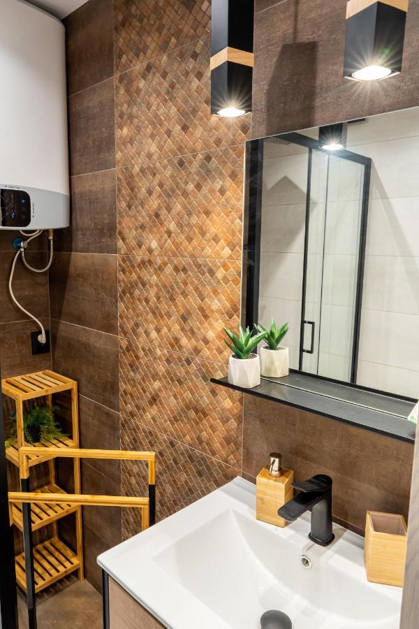 Apartament Przy Parku Naleczow Ngoại thất bức ảnh